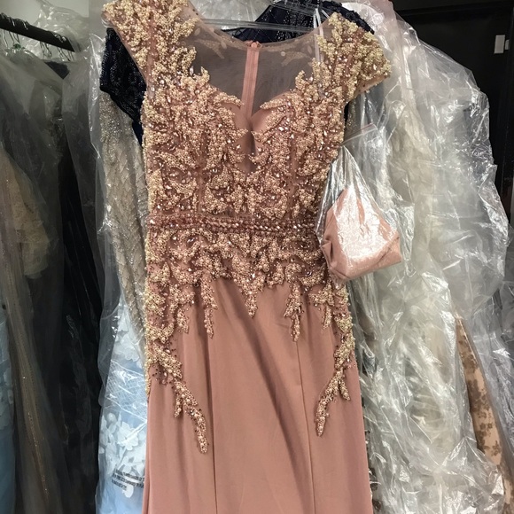 Terani Couture long blush pink dress - Picture 2 of 3